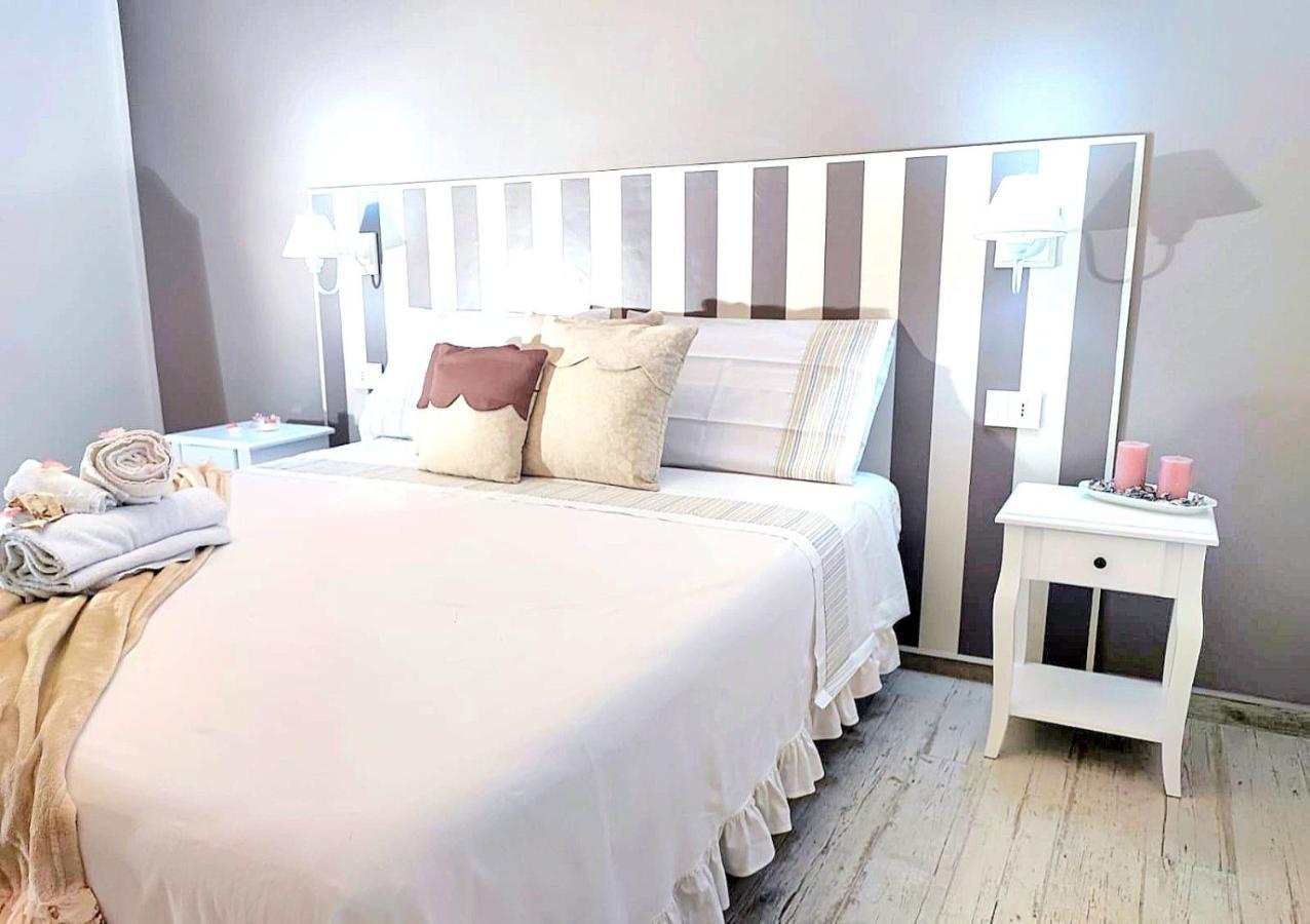 Hotel Golden House à Porto Torres Extérieur photo