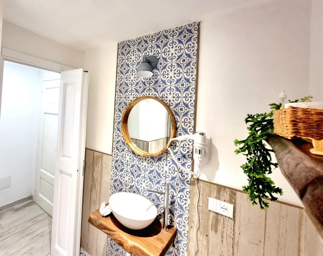 Hotel Golden House à Porto Torres Extérieur photo