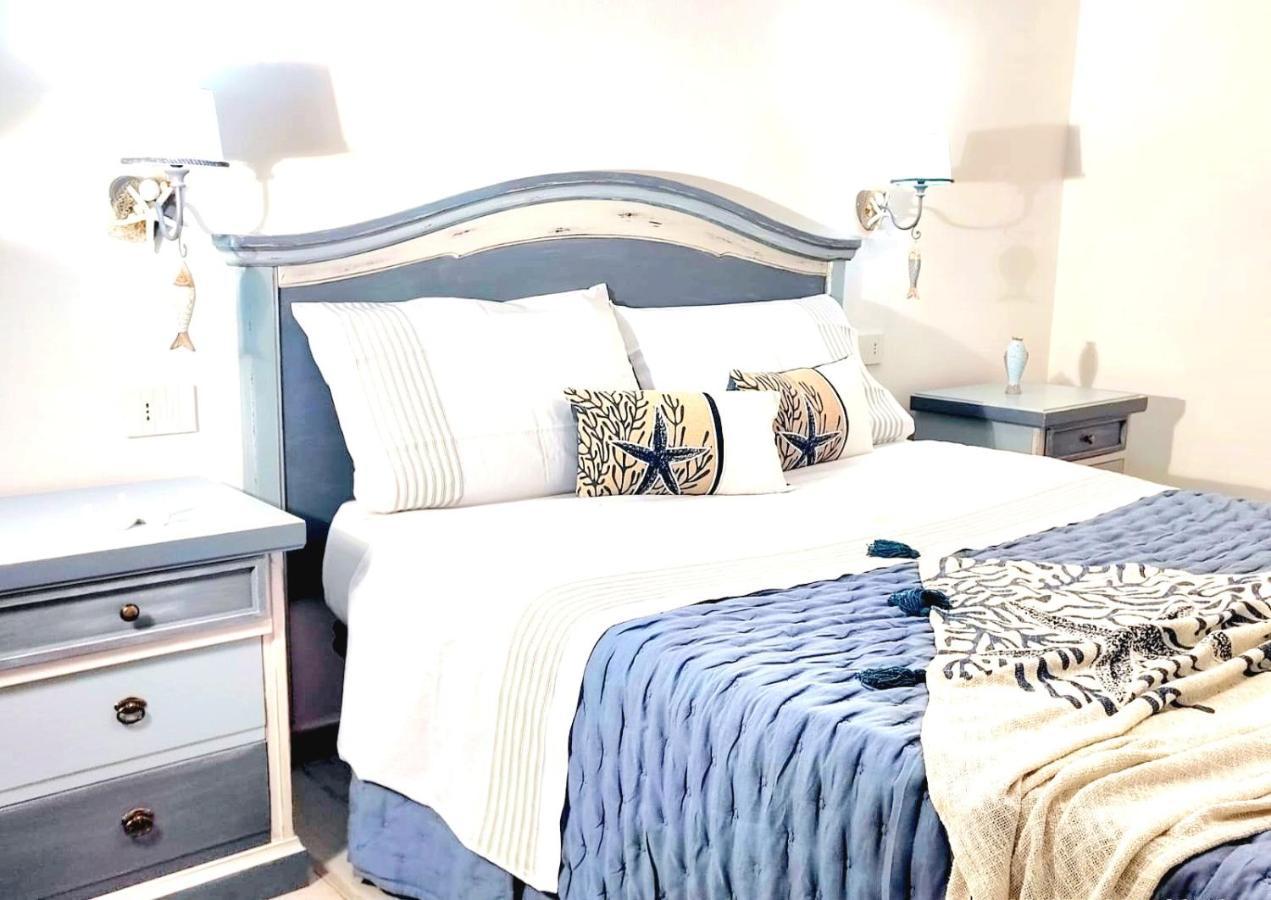 Hotel Golden House à Porto Torres Extérieur photo