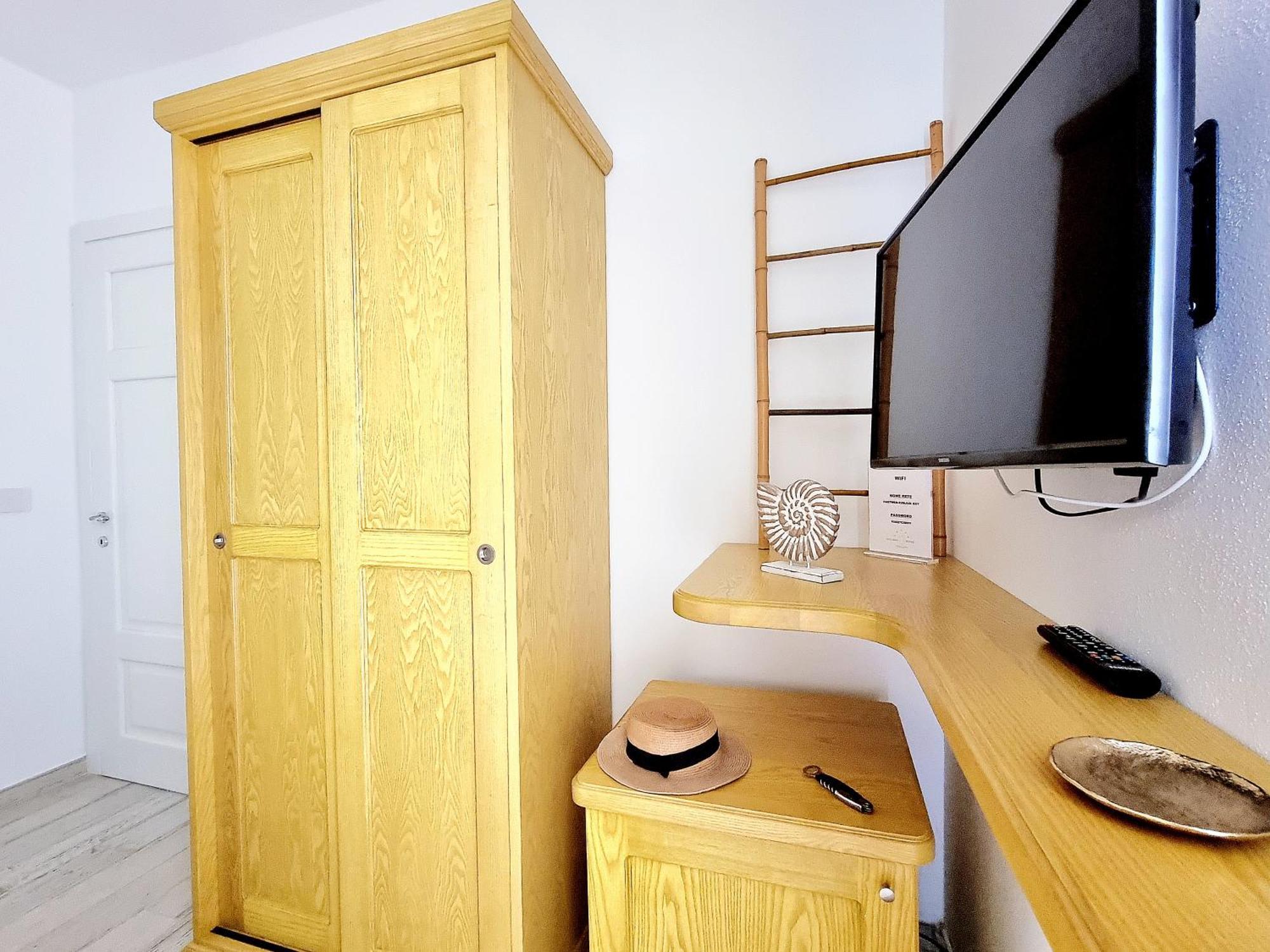 Hotel Golden House à Porto Torres Extérieur photo